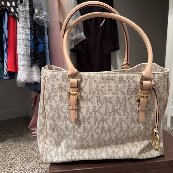 Michael Kors Cream and Tan Logo Tote - Picture 3 of 6